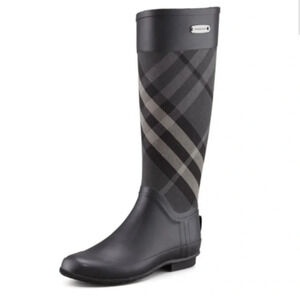 Burberry RainBoots Size 36
